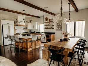 Dining - The Alpine House | Ski in/ Ski out | Private Hot Tub | Sleeps 16 | 4 Bedroom (Boyne City)