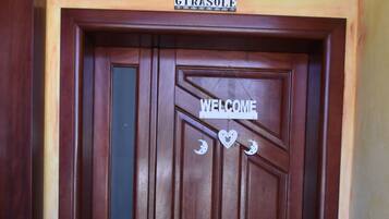 EntrĂ©e de lâhĂ©bergement