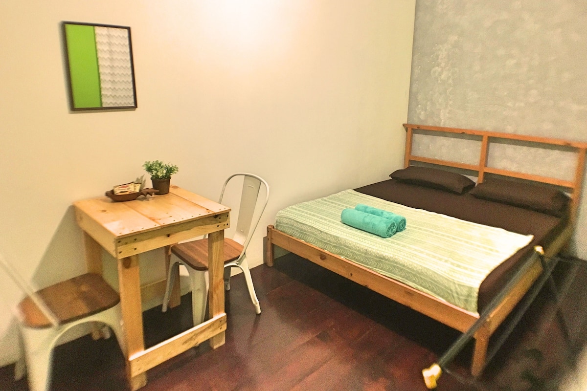 Standard Double Room, 1 Queen Bed, Non Smoking | Free WiFi