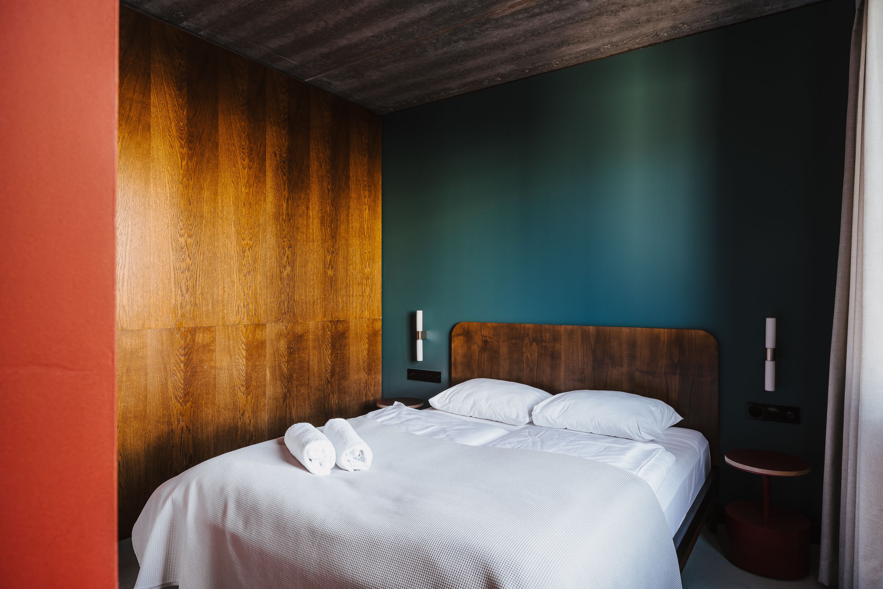 Deluxe-Apartment | Allergikerbettwaren, Schreibtisch, Verdunkelungsvorhänge