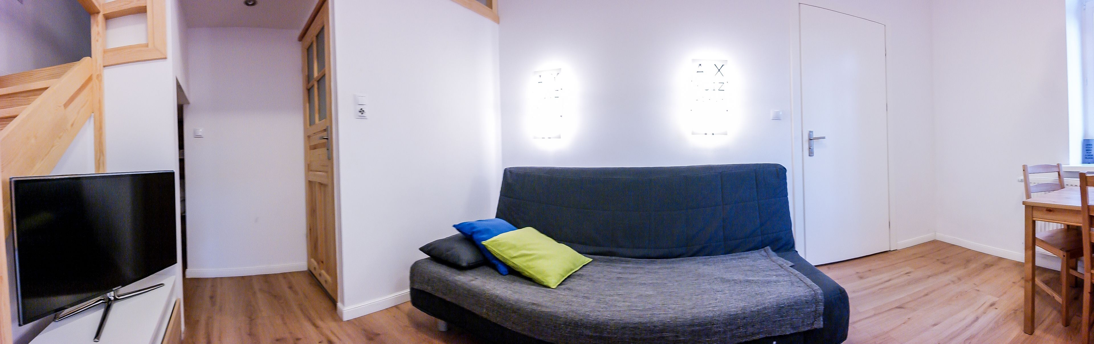 Pimennysverhot, silitysrauta/-lauta, ilmainen Wi-Fi, vuodevaatteet