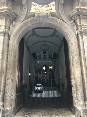 Property entrance - B&B Palazzo Majorana (Naples)