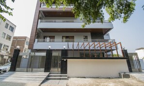 Front of property - Treebo Corporate 32 (Gurugram)