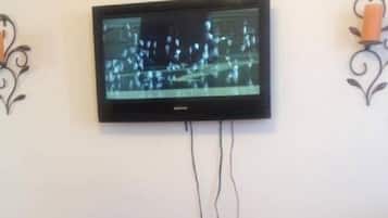 Comfort Double Room, 1 Bedroom | Television