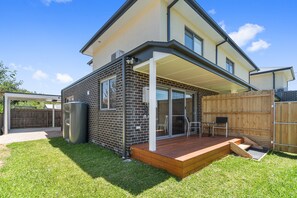 Courtyard - Rosewater Dromana (Dromana)