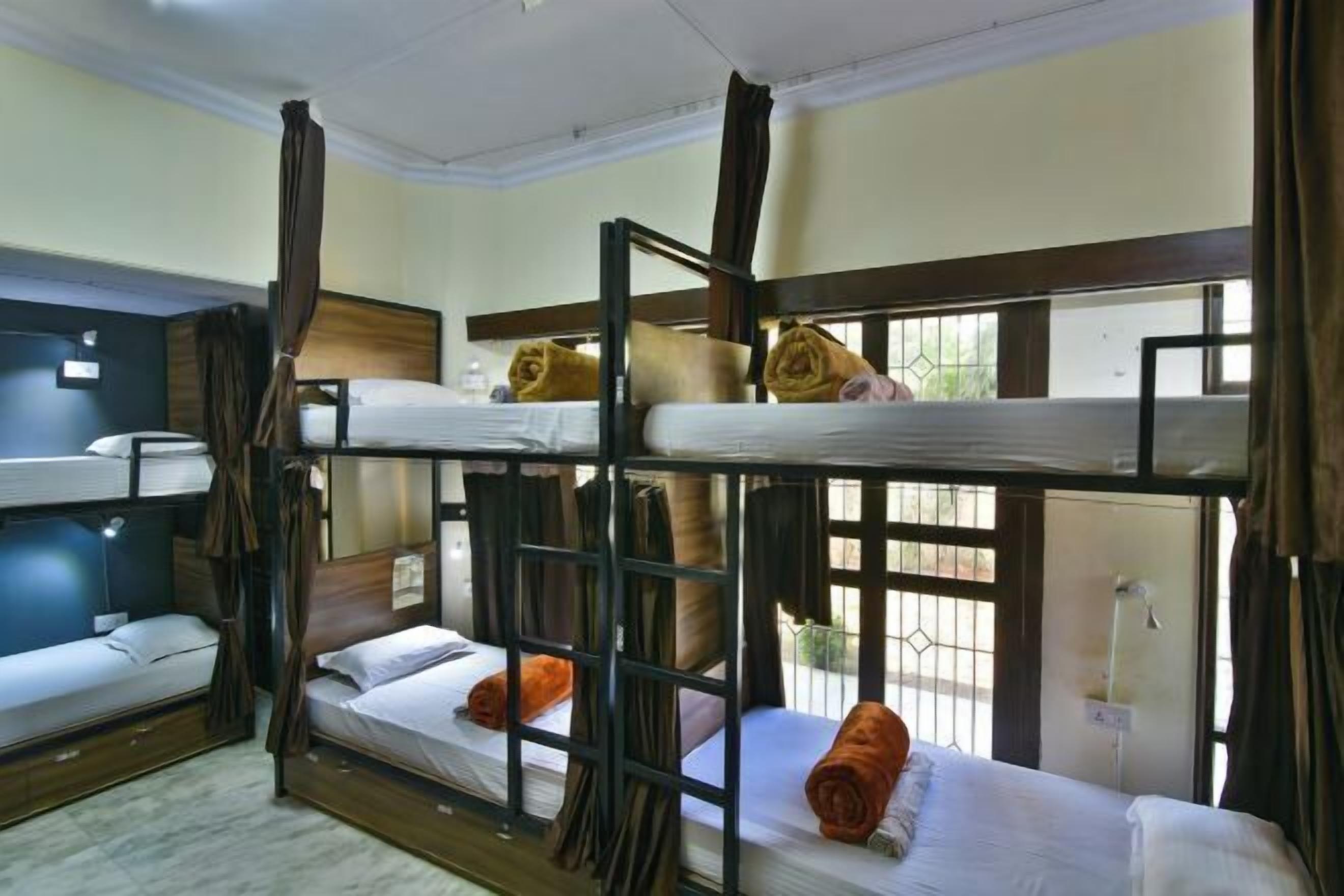 Blackout curtains, free WiFi, bed sheets