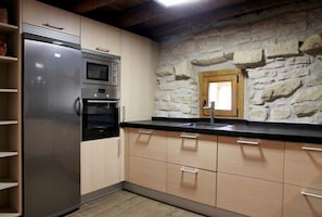 Fridge, microwave