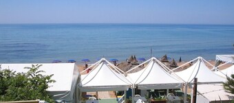 Live your vacation in Sicily - Selinunte - Villa with pool and sea view.