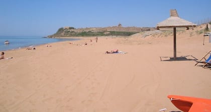 Disfrute de sus vacaciones en Sicilia - Selinunte - Villa con piscina y vistas al mar.
