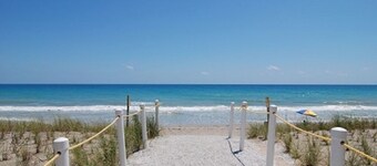 Charming House 3/2 on Waterway in Nettles Island Resort near Beach, Pools & Fun!
