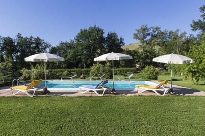 Le Macine, a wonderful ancient restored watermill with Pool