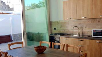 Free daily local cuisine breakfast