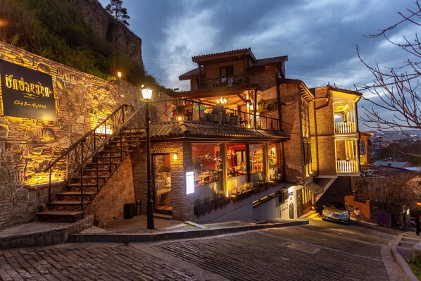 Restaurant - Citadel Narikala Hotel (Tbilisi)