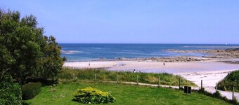 Talo 10 metrin päässä hiekkarannalta lähellä Barfleuria