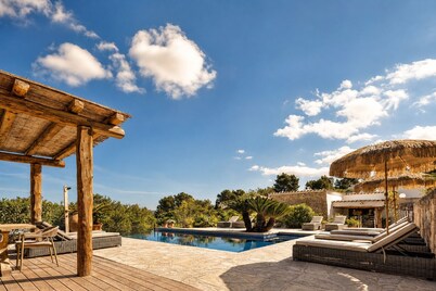 Luxury Ibiza Villa for 8 Sleeps (Possibility 10 people) - Private Pool