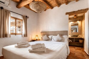 6 Schlafzimmer, Bügeleisen/Bügelbrett, kostenloses WLAN, Bettwäsche