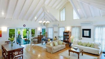 Älytelevisio, DVD-soitin, kirjoja