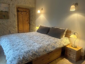 3 chambres, fer et planche Ă repasser, Wi-Fi gratuit, draps fournis