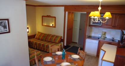 ARCS 1800 - CHARME 2 ZIMMER 6 PERSONEN IDEAL GELEGEN MIT PARKPLATZ INKLUSIVE