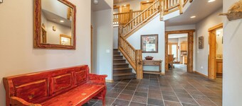 Nuits gratuites! / 7 BR Luxury Home / SHARC / Jacuzzi / AC / Wi Fi