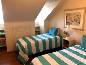 6 bedrooms, desk, iron/ironing board, free WiFi - PROMO 8.20% WEEKLY AND 27.71% MONTHLY DISCOUNT!
Relax on the Rappahannock (Tappahannock)