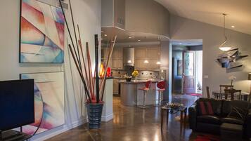 Smart TV, fireplace, DVD player, books