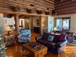 TV, fireplace, stereo