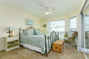 2 makuuhuonetta, silitysrauta/-lauta, vauvan matkasänky, Wi-Fi