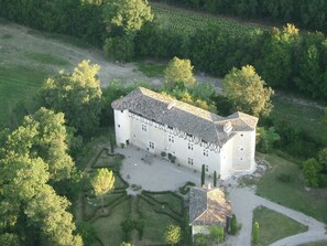 Exterior - Château de Mayragues (Cahuzac-sur-Vere)