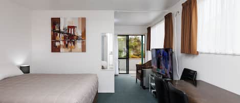 Chambre Prestige, Plusieurs lits | Espace de travail pour ordinateurs portables, accès au Wi-Fi (inclus)