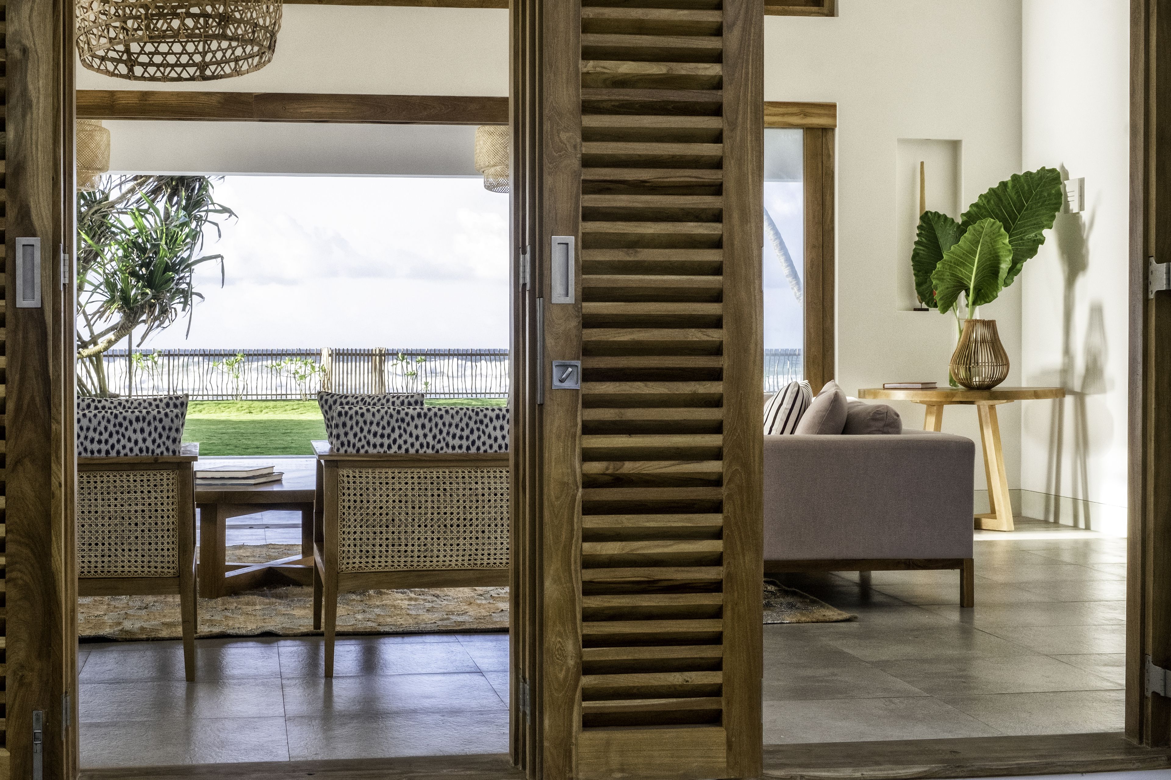 5-Bedroom Villa with Private Pool | Area keluarga | TV layar datar