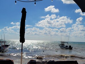 Beach nearby, sun-loungers, beach towels