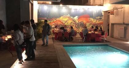 Upouusi asunto jaetulla uima-altaalla