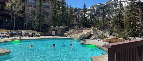 Beheizter Pool