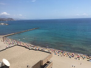 On the beach - Beachfront Apartment. 2 bedroms. (El Campello)