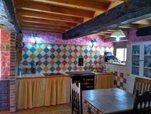 Dining - Vacation Rentals in Pandiello, Cabrales (Pandiello)
