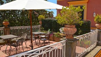 Ristorazione all'aperto