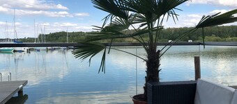 Living right on the lake