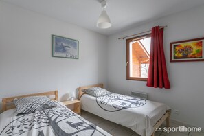 3 chambres, fer et planche Ă repasser, lit parapluie, Wi-Fi gratuit