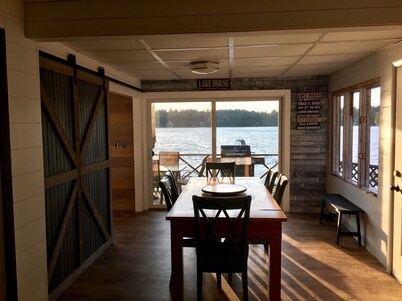 Sandy Beach Oasis on Lake Ivanhoe