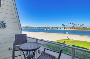 Property grounds - Charming 2-Bed Condo with Gorgeous Bay Views! (San Diego)