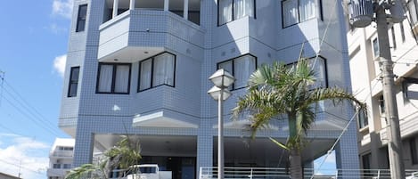 Overnatningsstedets facade