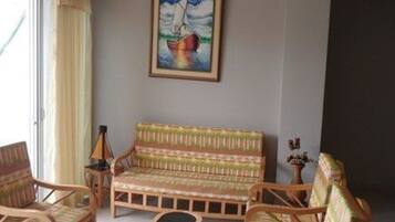 Familie appartement, 3 slaapkamers | Woonruimte | Een televisie