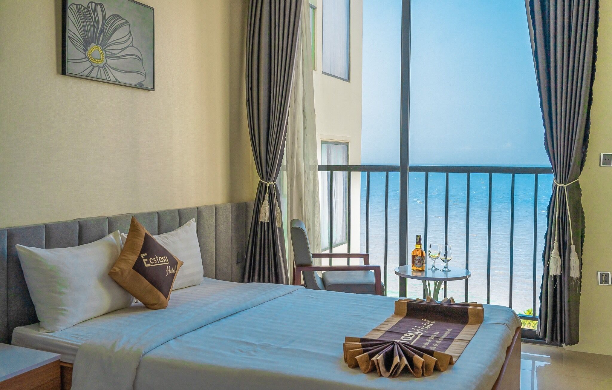 Minibar, in-room safe, desk, soundproofing