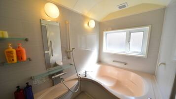 Free toiletries, hair dryer, slippers
