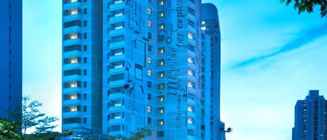 Front of property - evening/night