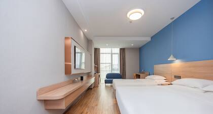 Shanghai Future Shangju Hotel