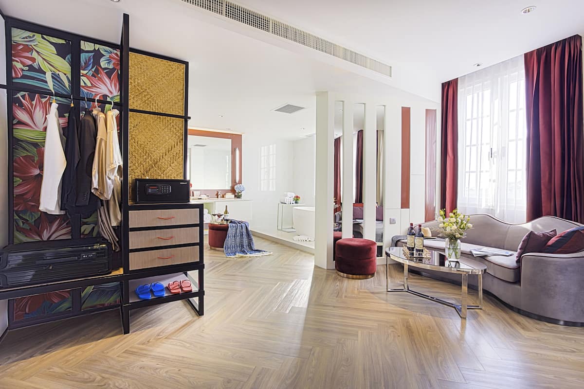 premium bedding, minibar, in-room safe, individually decorated