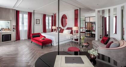La Seine Boutique Hotel