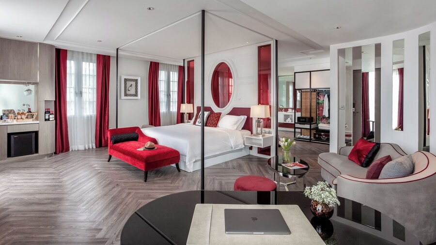 La Seine Boutique Hotel